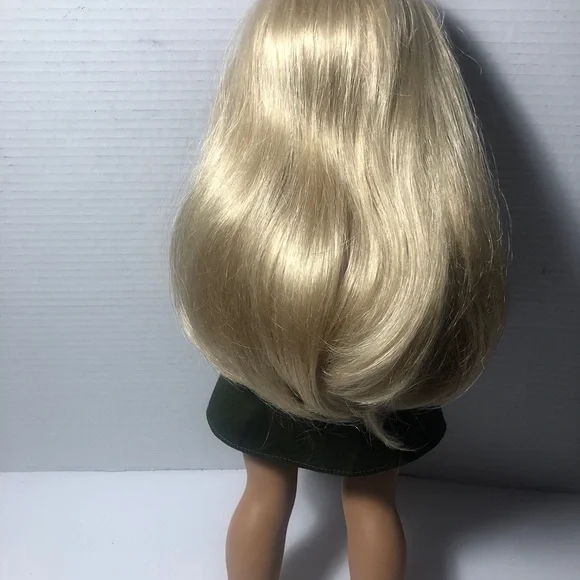 AMERICAN GIRL "Kira Bailey" " Doll 18" green eyes, blonde hair - Picture 3 of 5